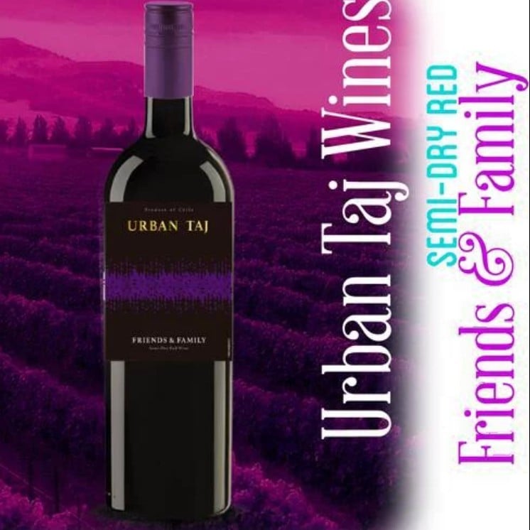 URBAN TAJ FRIENDS & FAMILY SEMI - SWEET 1.5LT